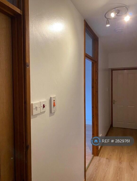 Additional image 8 of High Street, Street, BA16