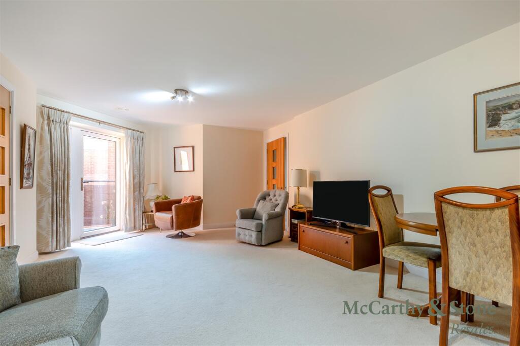 Apartment in Birmingham - View 4