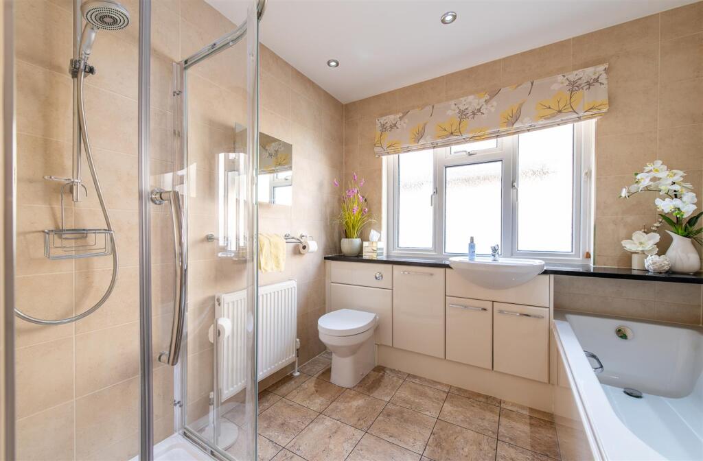 Maidstone Road, Wigmore photo 4
