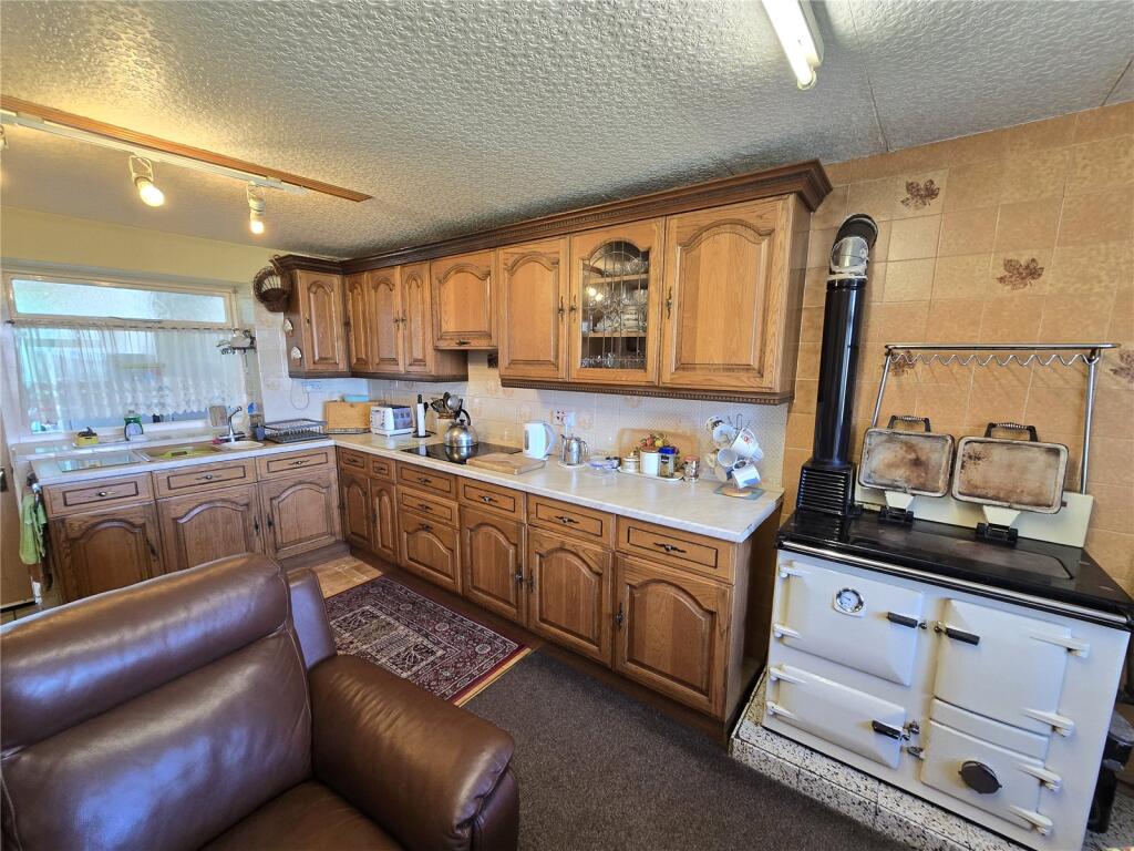 House in Tal-y-sarn, Llanllyfni - View 4