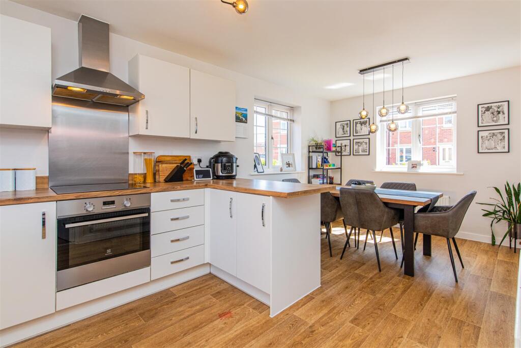 Egan Close, Weldon, Corby - View 6