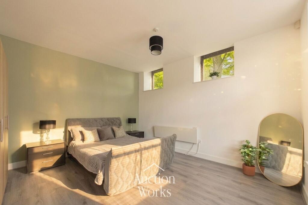 Apartment in Newcastle upon Tyne - View 4
