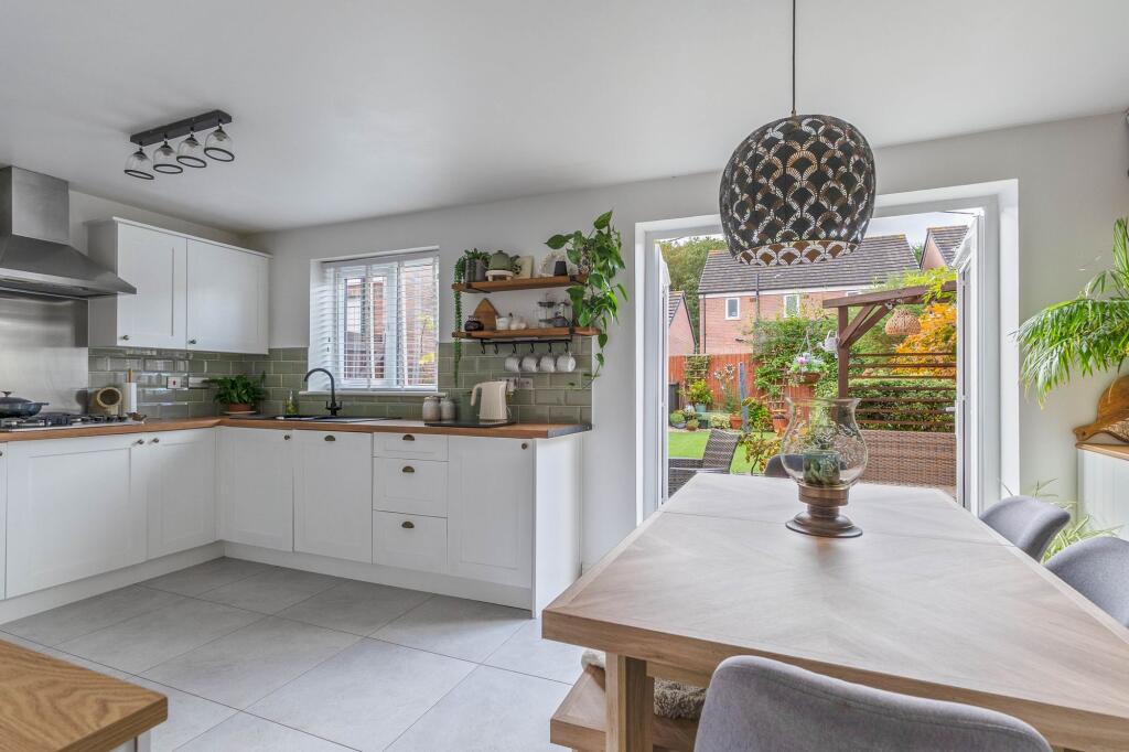 House in Newport, The Boulevards, Tredegar Park - View 5