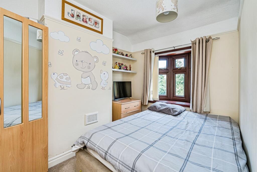 House in Dudley, Wrens Nest, Woodsetton - More