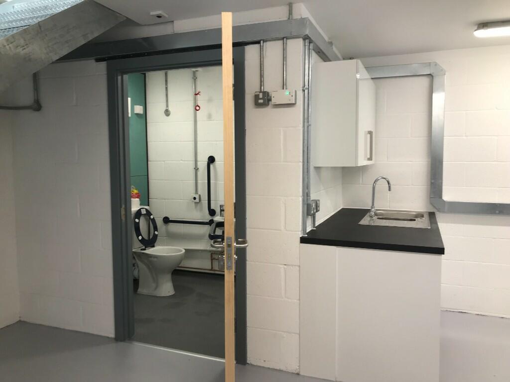Toilet & Kitchenette