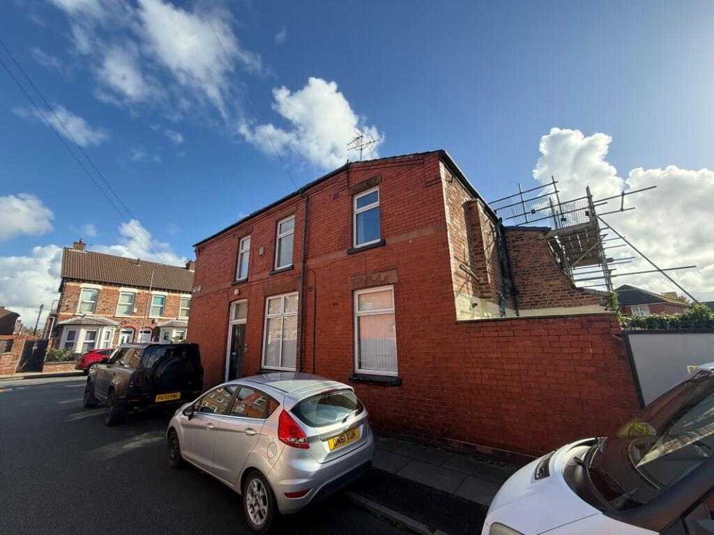 Main image of property: 38 Barkeley Drive, Liverpool, Sefton, L21 4LX
