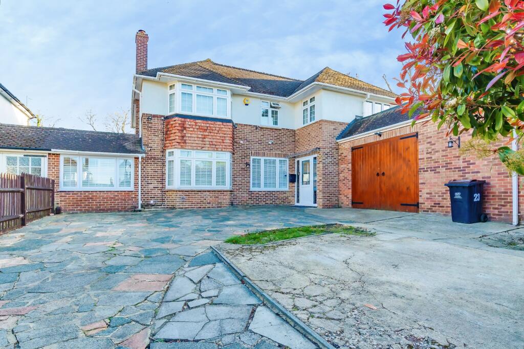 Main image of property: Cheyne Close, Bromley, BR2