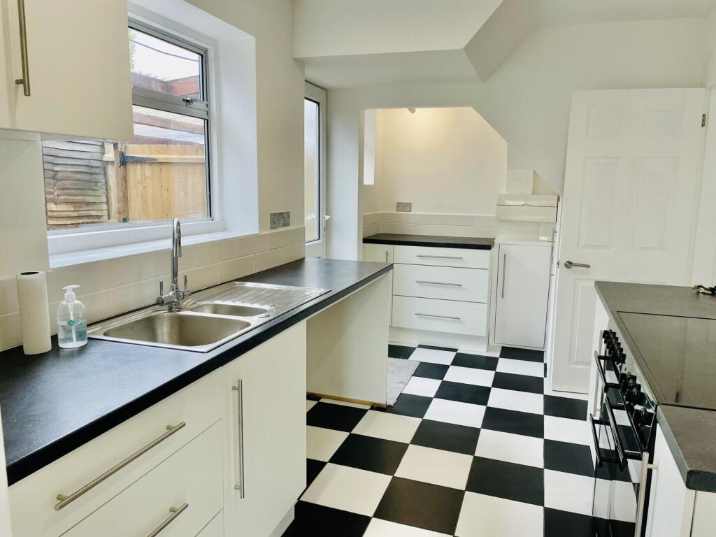 House in Blaby, Glenfields - View 5