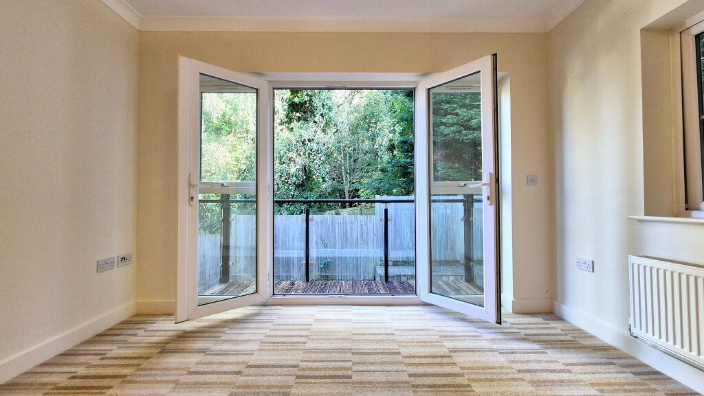 Apartment in Southampton - View 4
