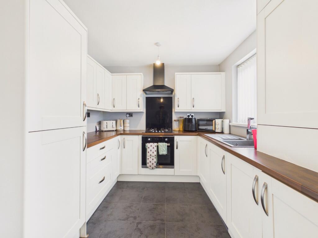 House in Hull, Kingston upon Hull - View 2