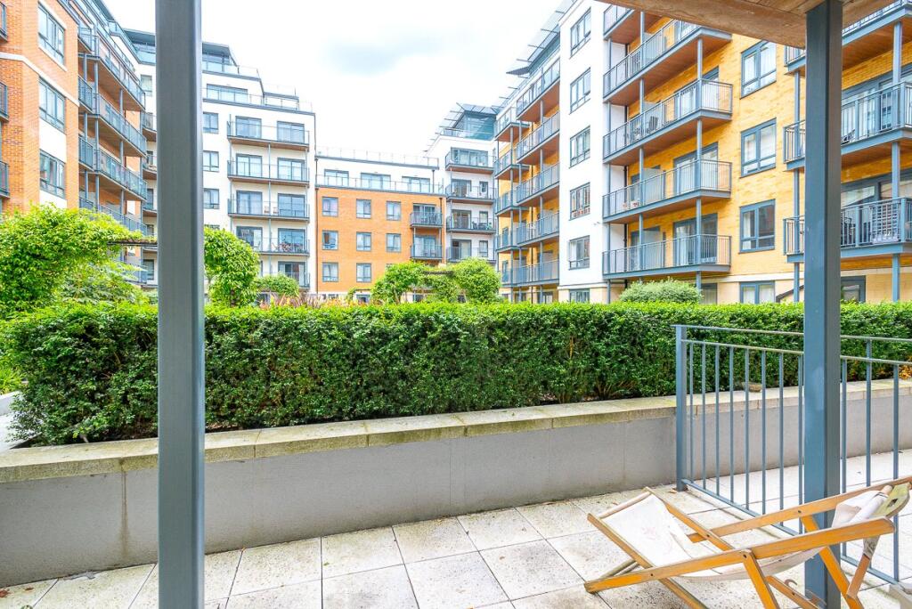 House in London - View 5