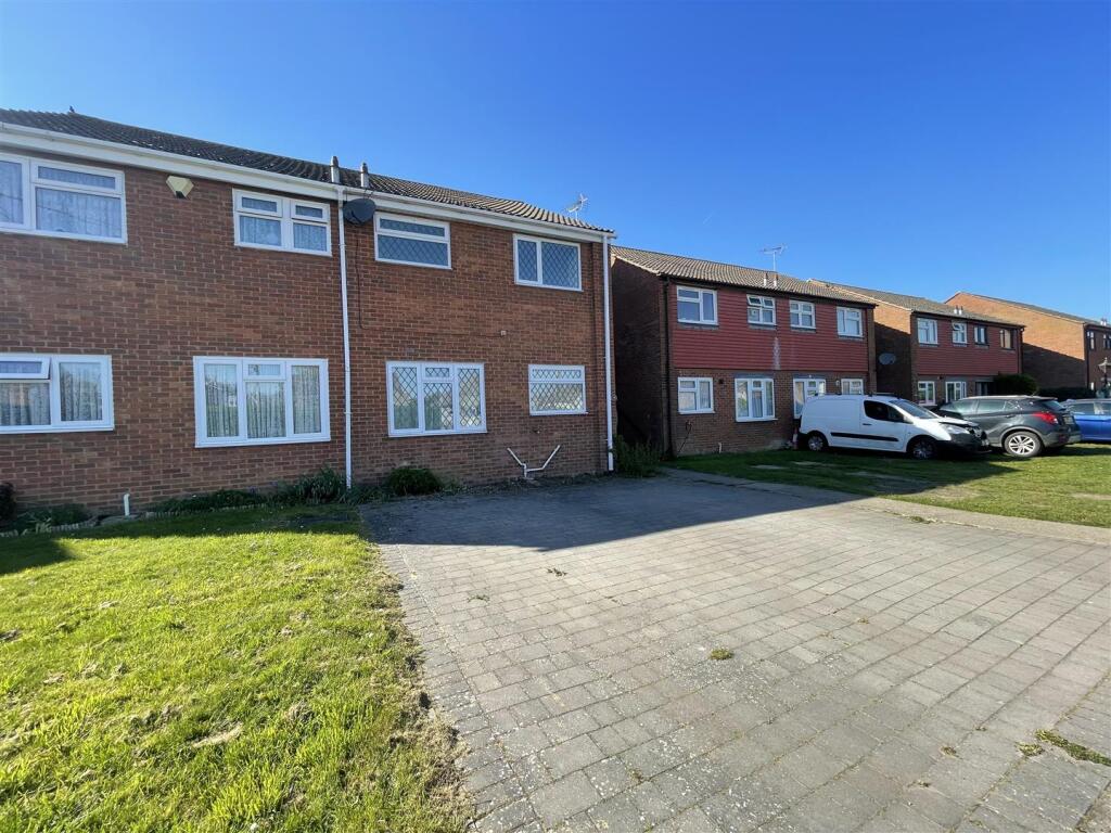 Main image of property: Fawkham Road, Longfield