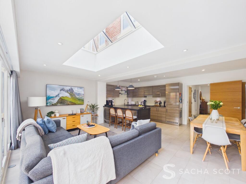 Bonsor Drive, Kingswood, KT20. 4 bedroom end of terrace house for sale