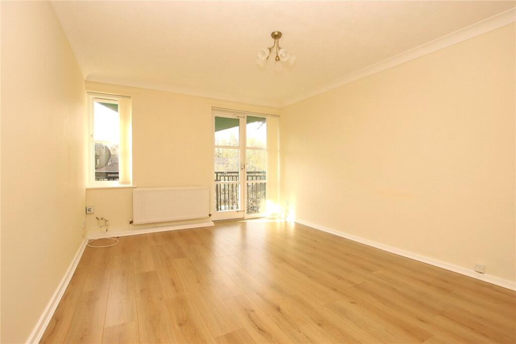 Apartment in Sunderland, Washington - View 4