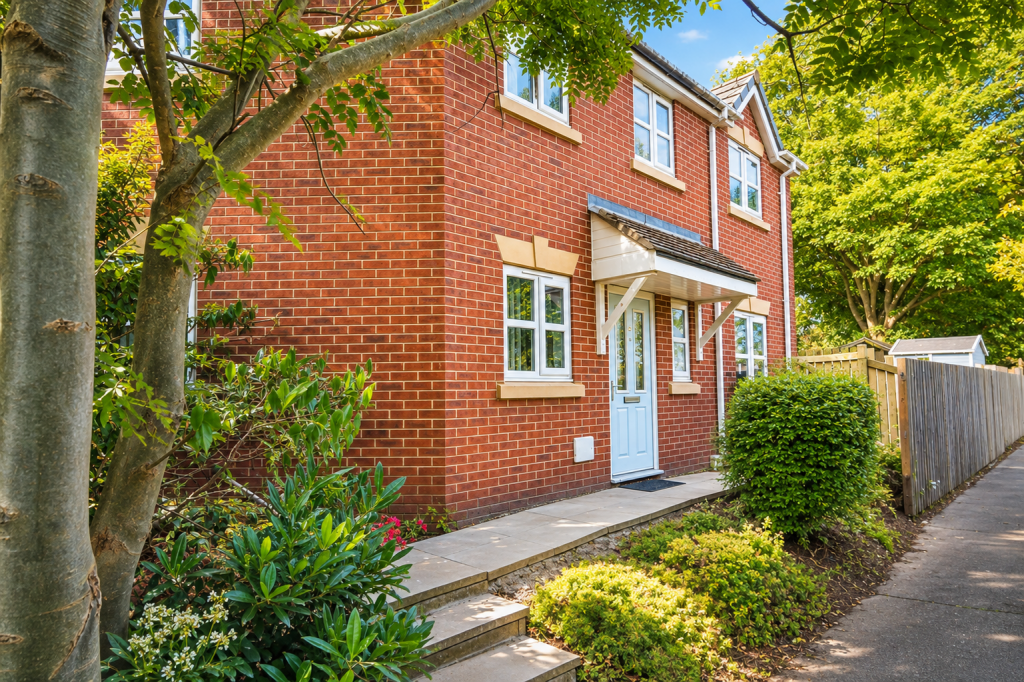 Main image of property: Upper Mersey Road, Widnes, WA8 0DE