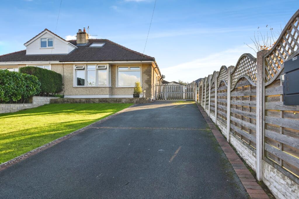 2-bed semi-detached on St. Nicholas Lane, Carnforth, LA5, £279,950