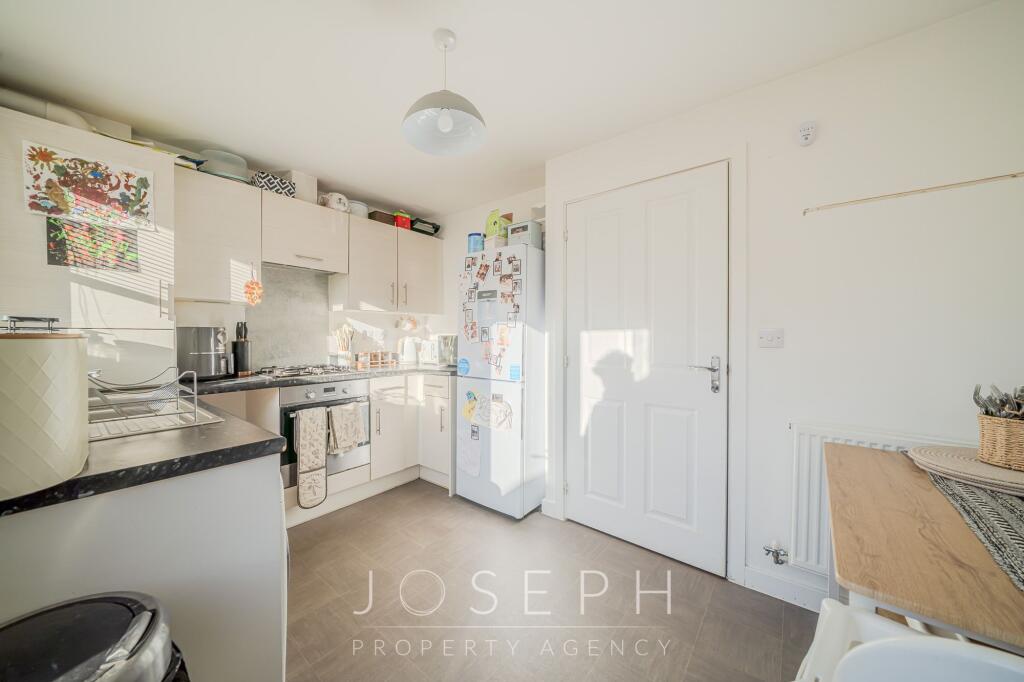 House in Great Blakenham - View 4