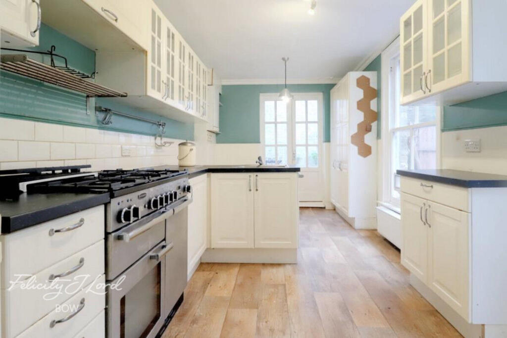 Main image of property: Arrow Road, London