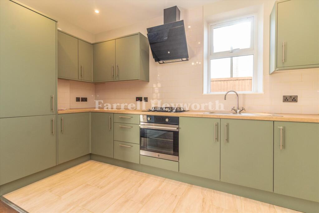 House in Lancaster - View 5