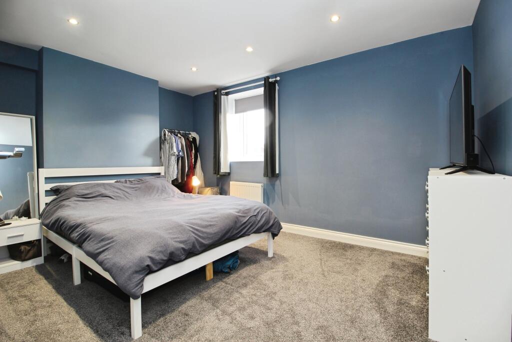 House in Barnsley, Athersley - More