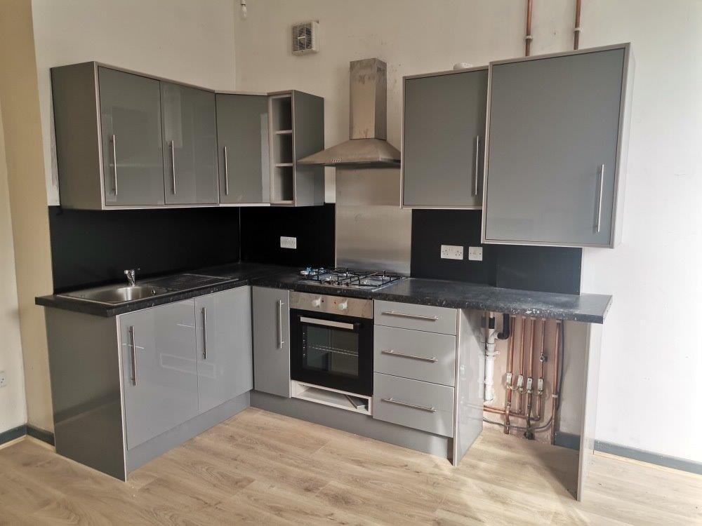 Halstead Place, Bradford, BD7 photo 2