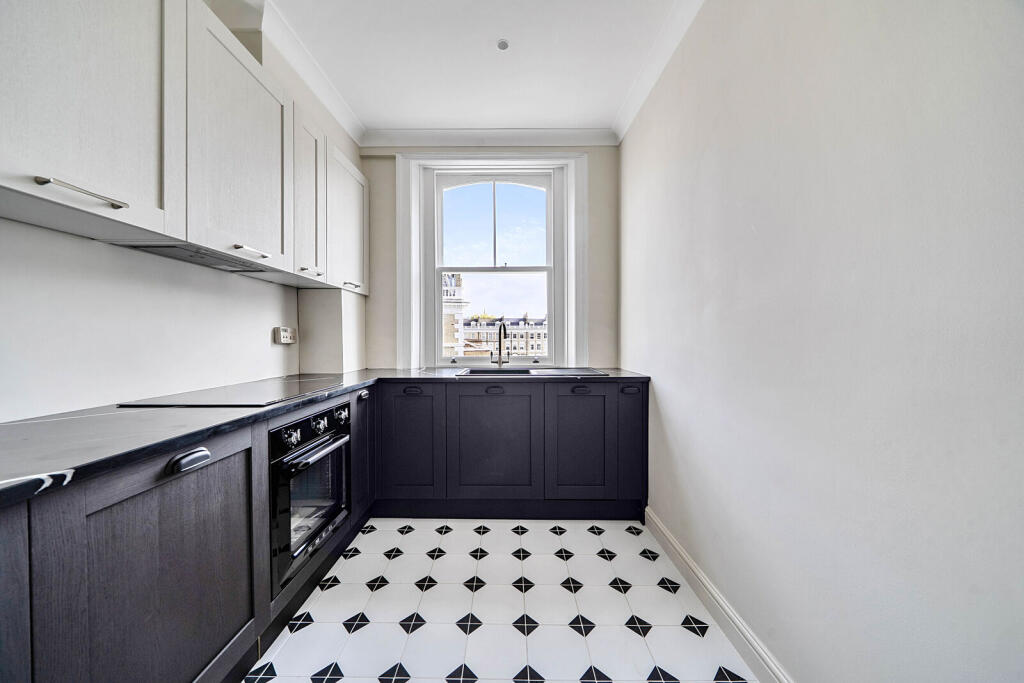 Apartment in London - View 4