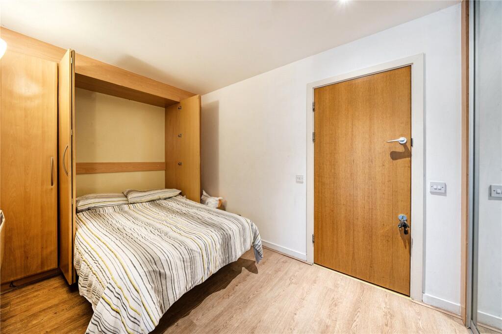 Apartment in London - View 4
