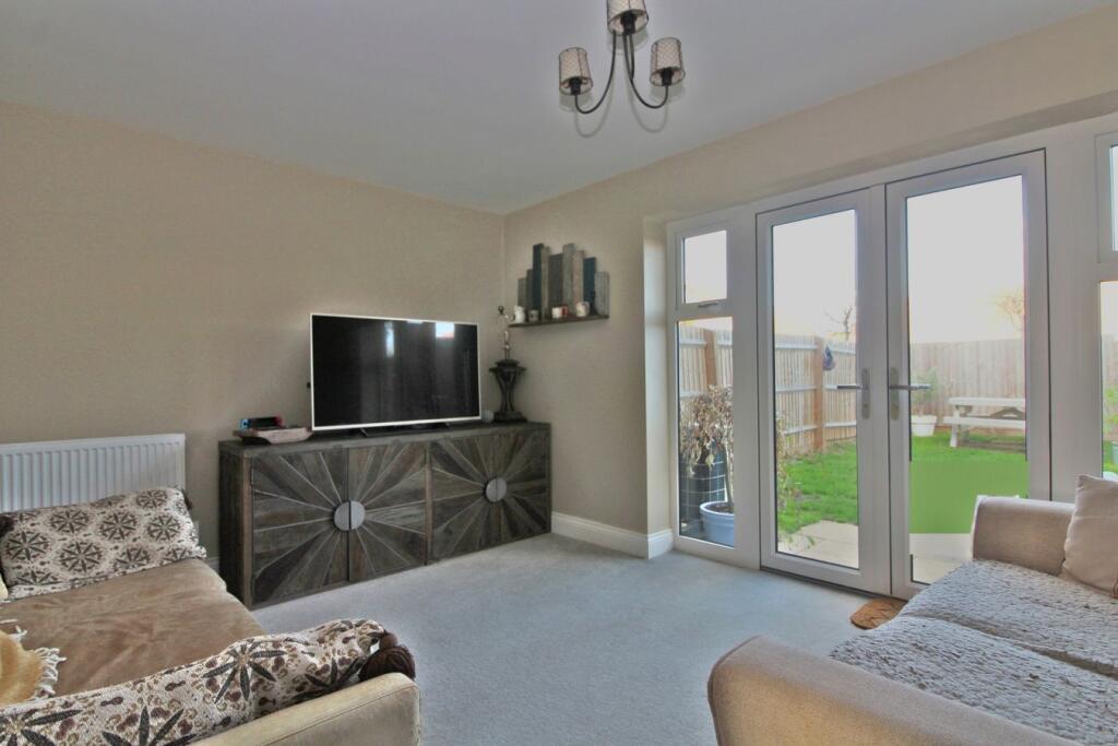 Clay Close , Clophill, MK45 photo 4