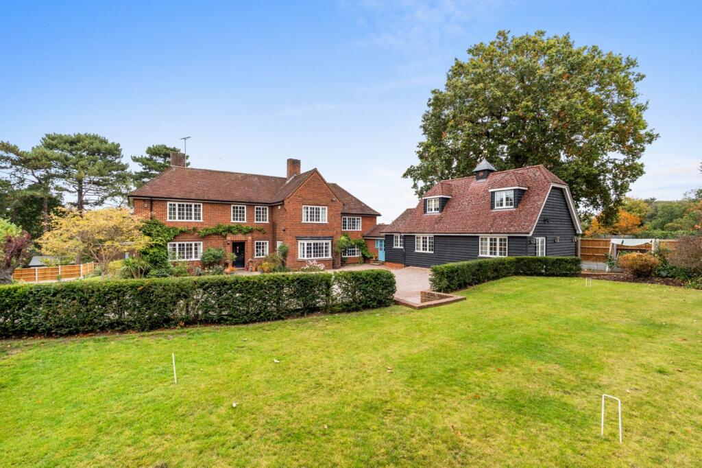 Main image of property: Highfield Drive, Lexden, Colchester, Essex, CO3