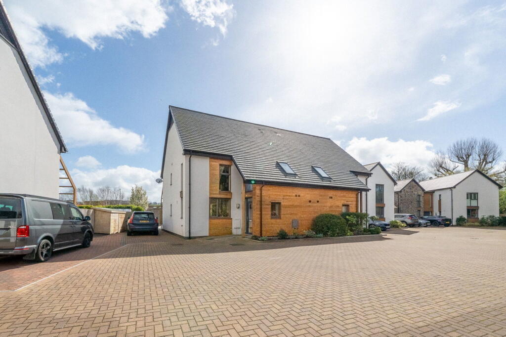 Main image of property: Sheep Field Gardens, Portishead, Bristol, BS20 6BZ