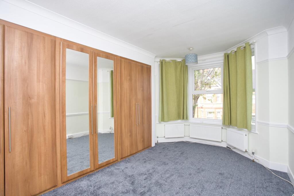 House in Folkestone, Morehall - View 5