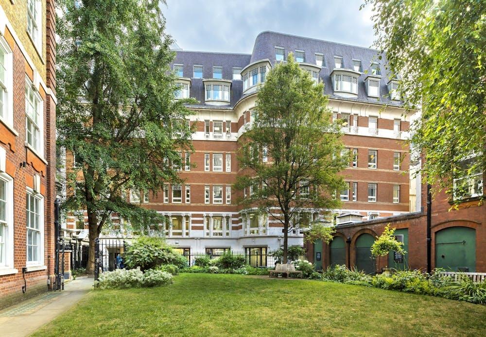 fd2be4e2c7b8c866c82415f91c8b9a93pano 5scd1georgeyardpeterlandersphotographylarge.jpg