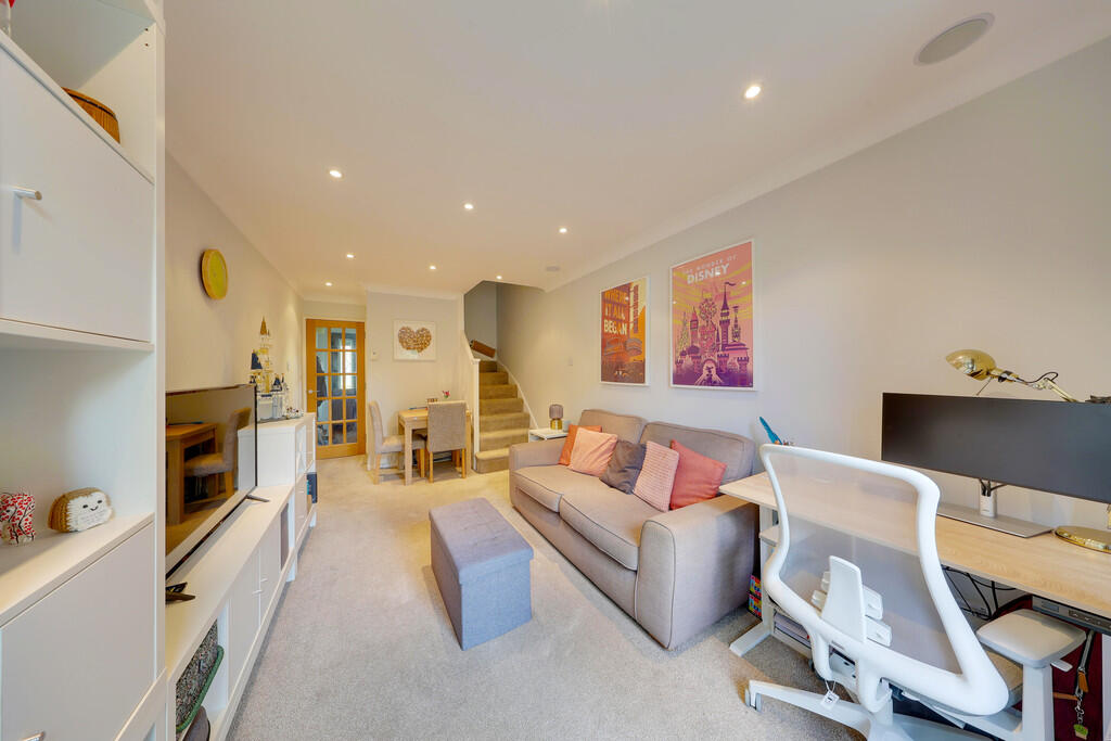 House in Orpington, St Paul's Cray - More