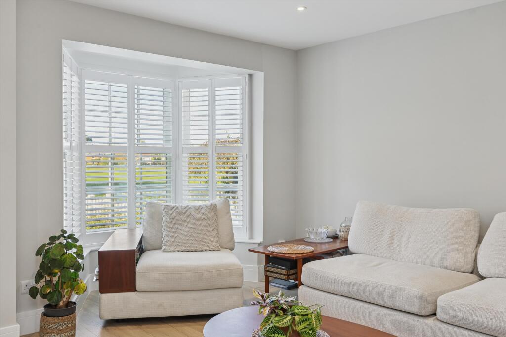 West End Lane, Esher, Surrey, KT10 – pohled 3