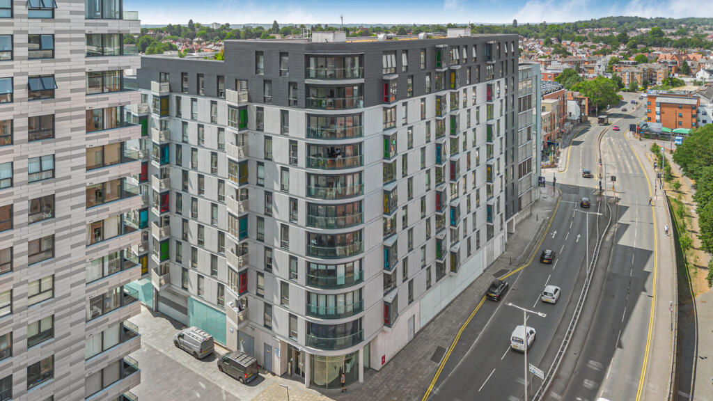 Main image of property: Alfred Street, Reading, RG1