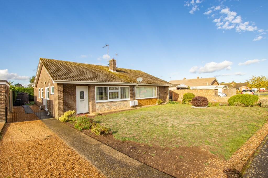 Main image of property: Grovelands, Ingoldisthorpe