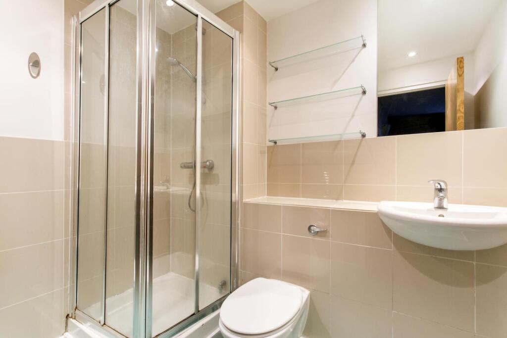 Apartment in London - View 5