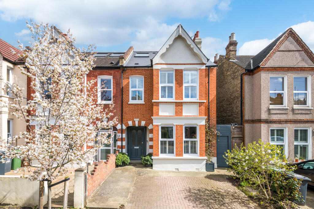 Main image of property: Elsinore Road, London, SE23