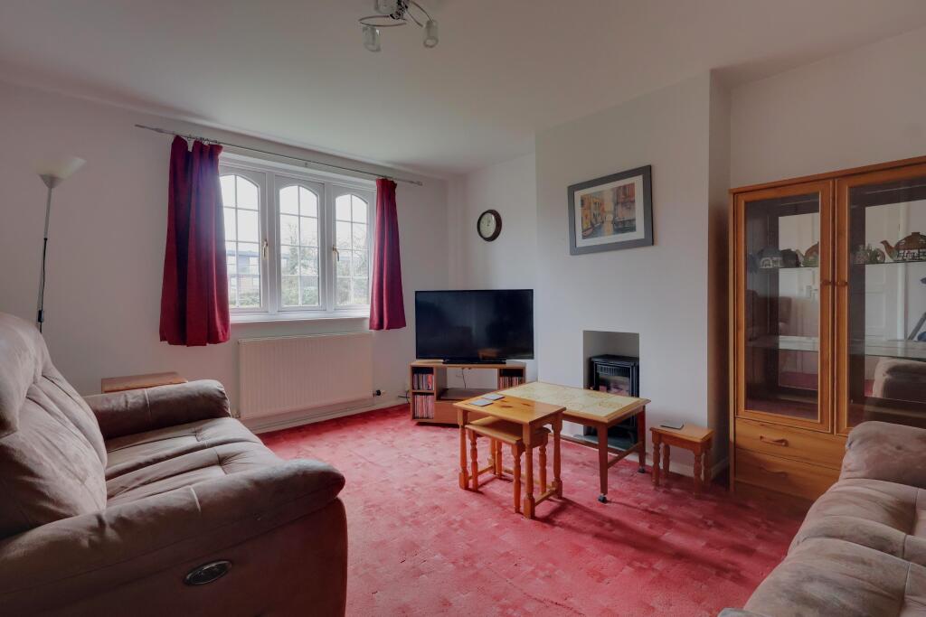House in Havant, Hampshire - View 2