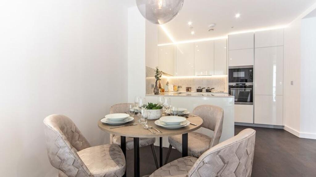 Apartment in London - View 3