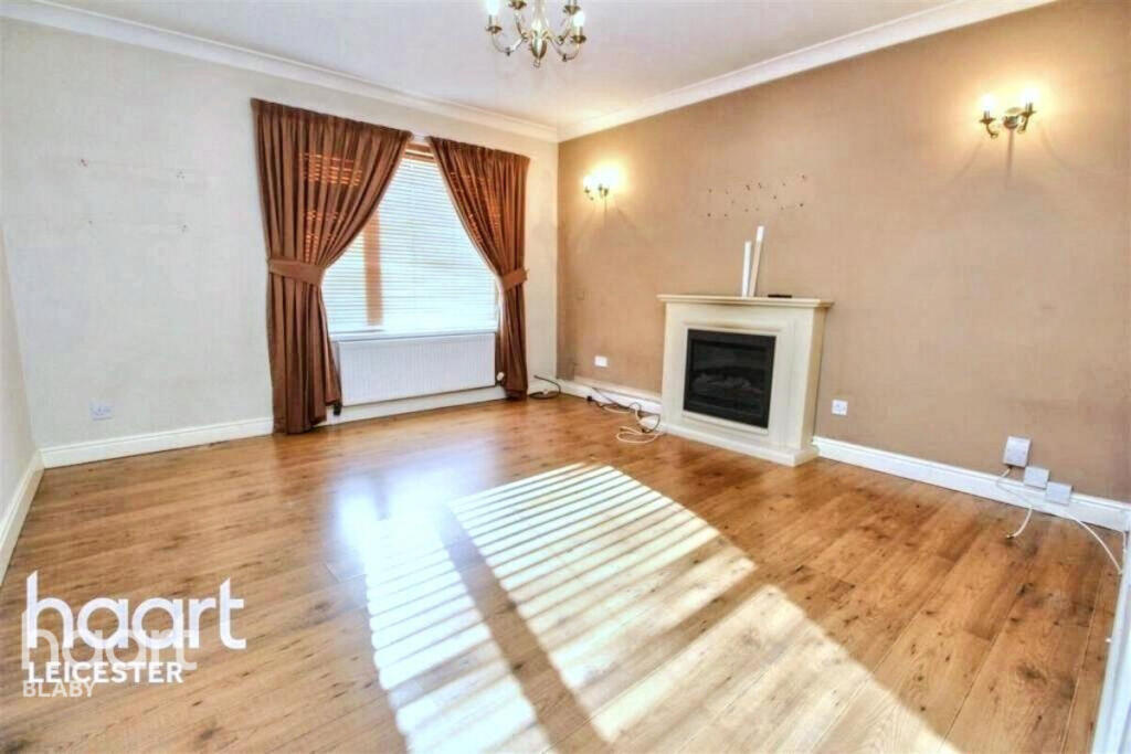 3-bed terraced on Henray Avenue, Leicester, £190,000