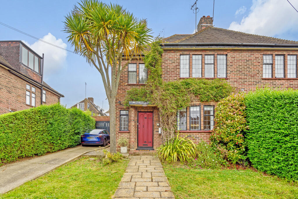 Main image of property: Vivian Way, Hampstead Garden Suburb