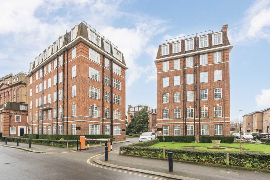 Main image of property: Heathfield Terrace, Chiswick