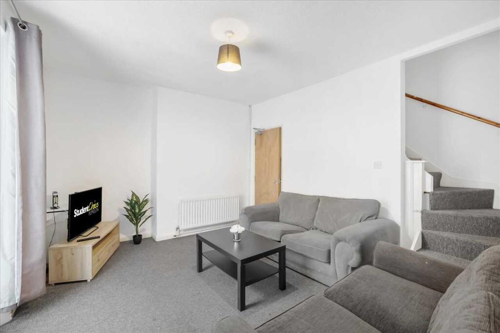 Chedworth Street, Greenbank Plymouth, Devon, PL4 8NT photo 2