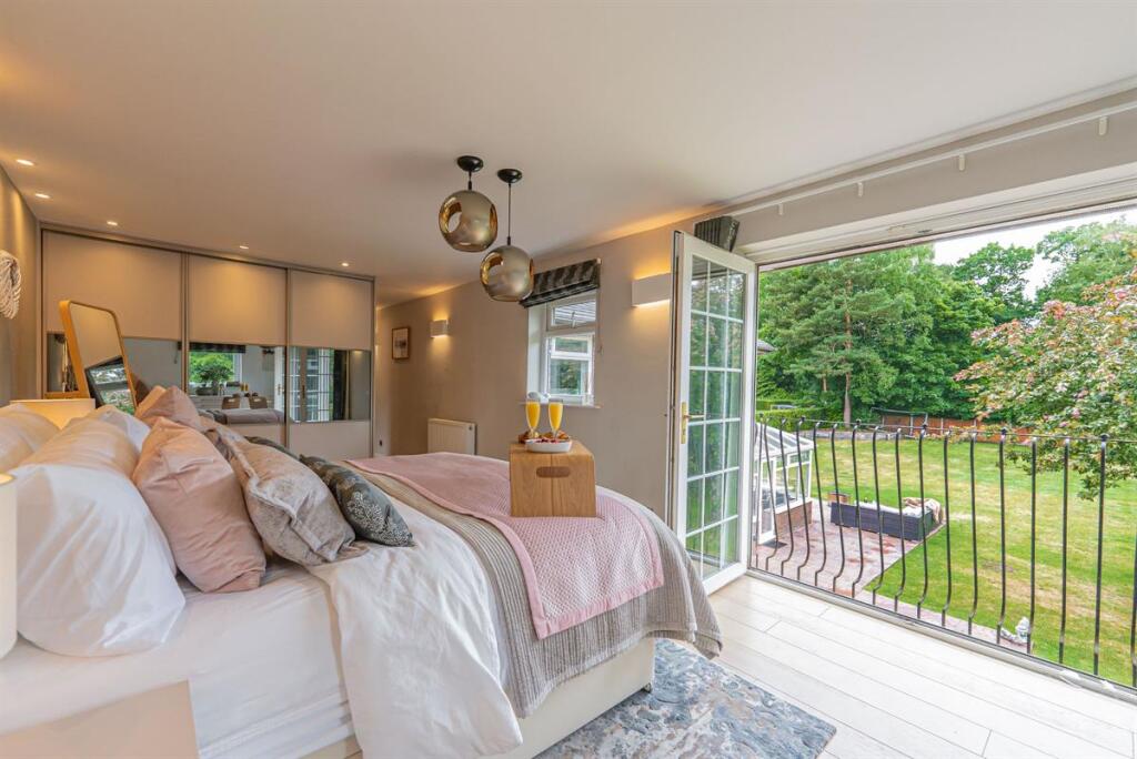 Quintessentially Bowdon, Green Courts Family Home  Location photo 3