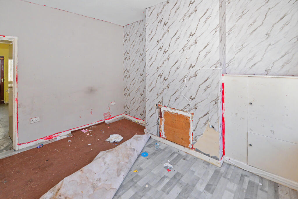 House in Walsall - View 3