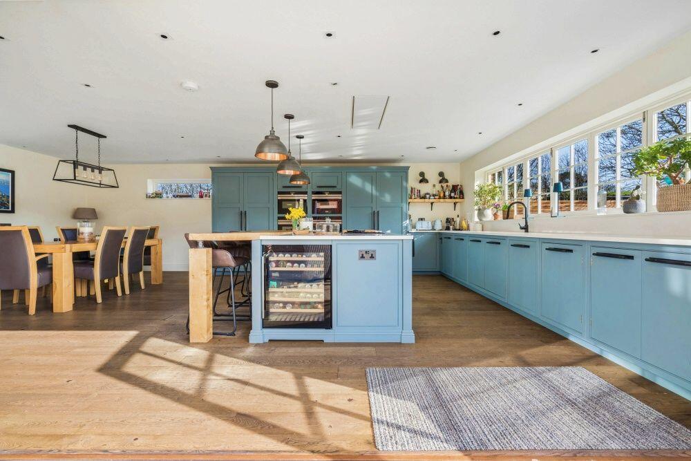 House in Reading, St. Nicholas, Hurst - View 4