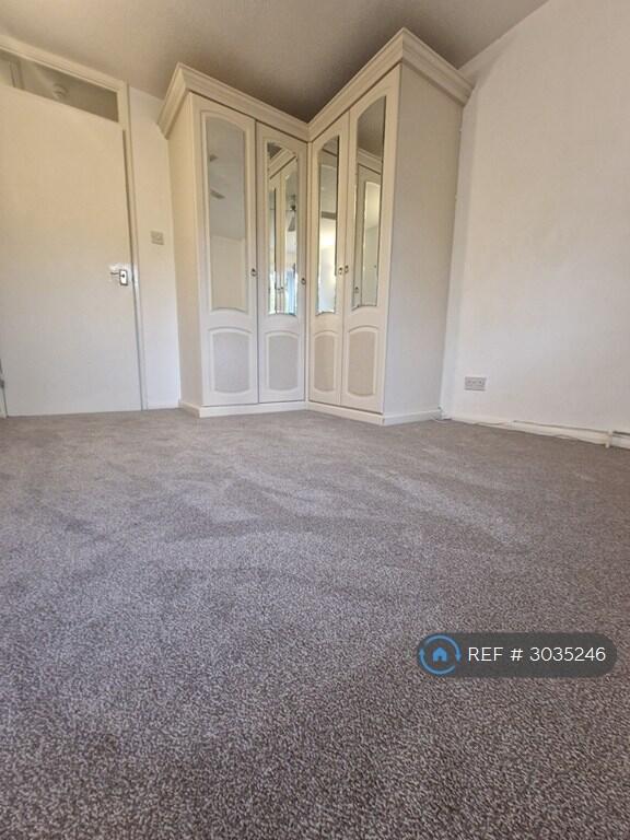 House in Southall - View 4