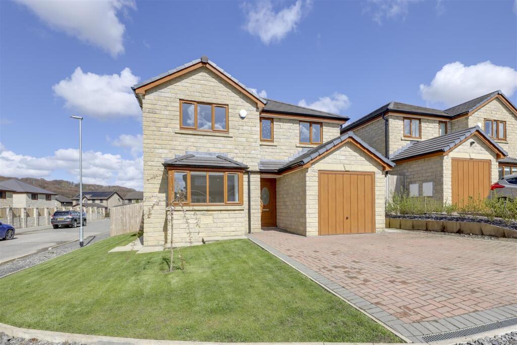 Main image of property: The Pendleton at The Hollins, Oakeneaves Avenue, Rawtenstall, Rossendale