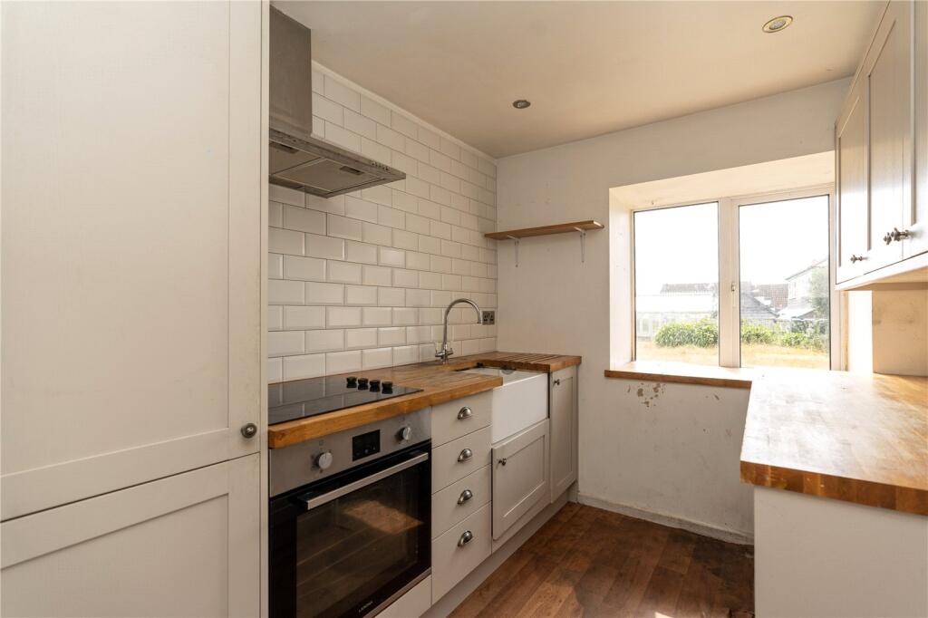 Apartment in Truro - More